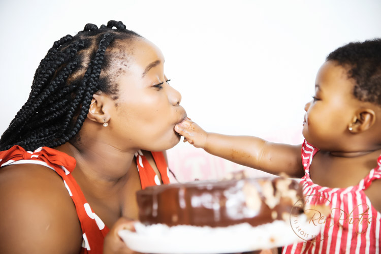 cake smash photo shoot