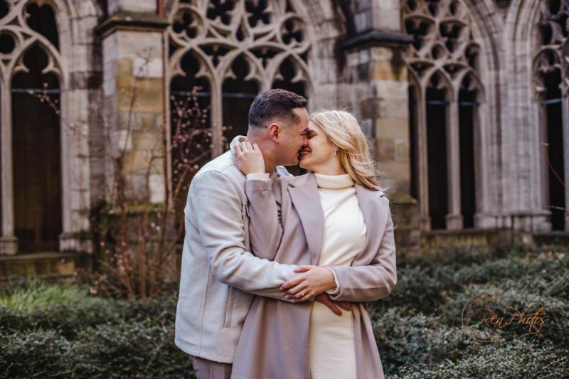 couple photoshoot ideas in utrecht