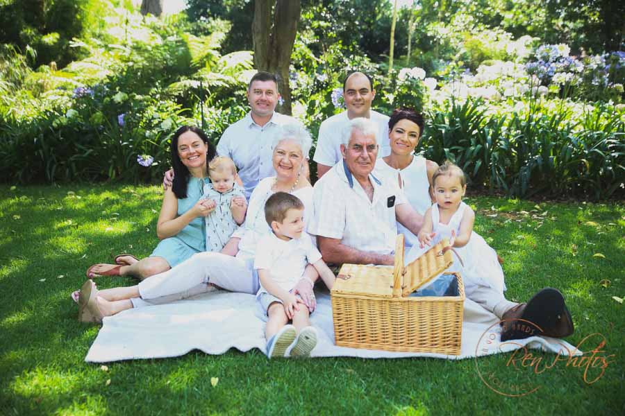 planning an extended family photoshoot