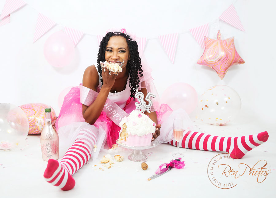 adult birthday photoshoot ideas - cake smash