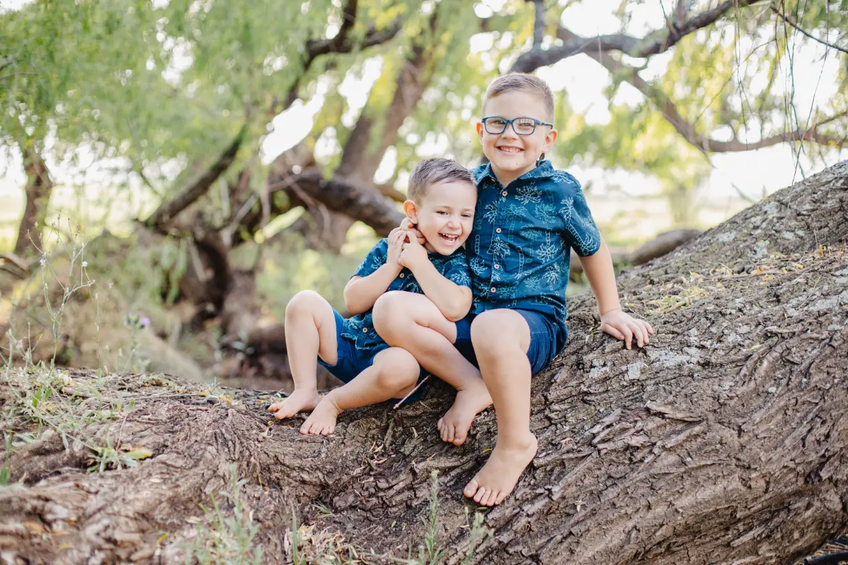 family photoshoot prompts and ideas